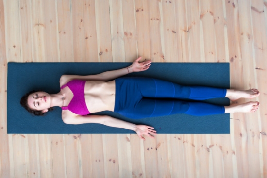 Phương pháp thở yoga kết hợp 3 kỹ thuật thở