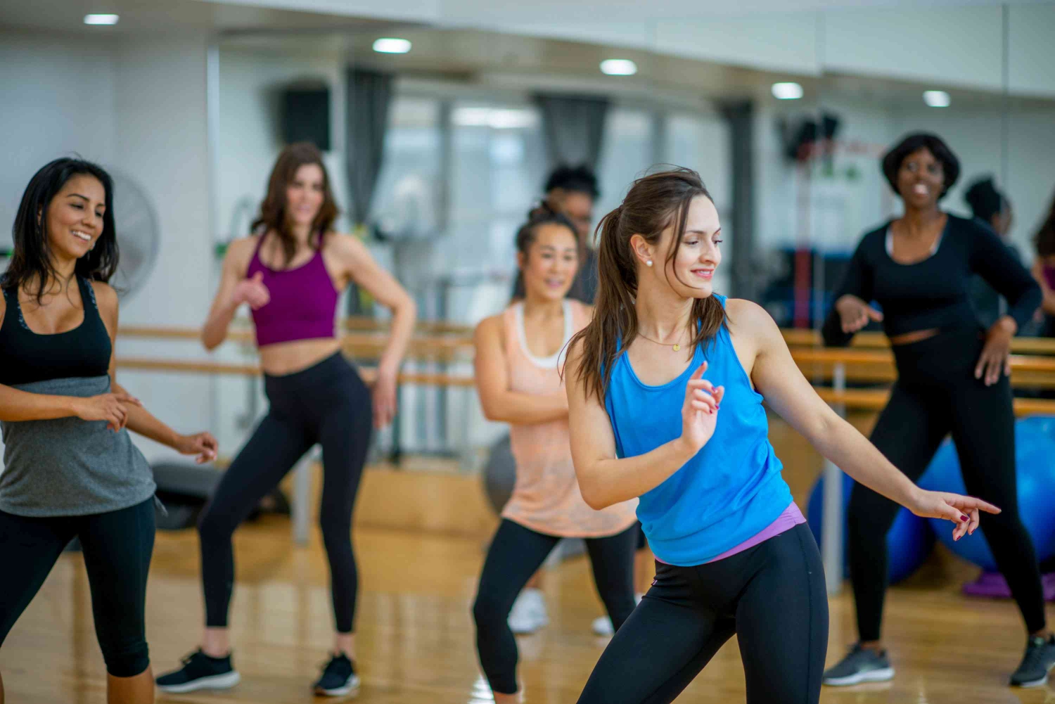Huấn luyện viên yoga, zumba cho cá nhân và công ty