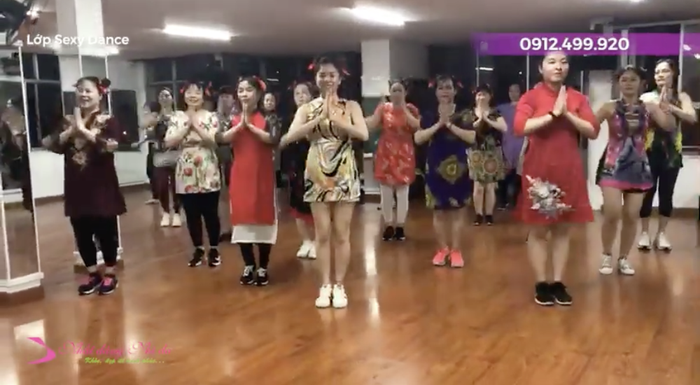 Lớp sexy dance